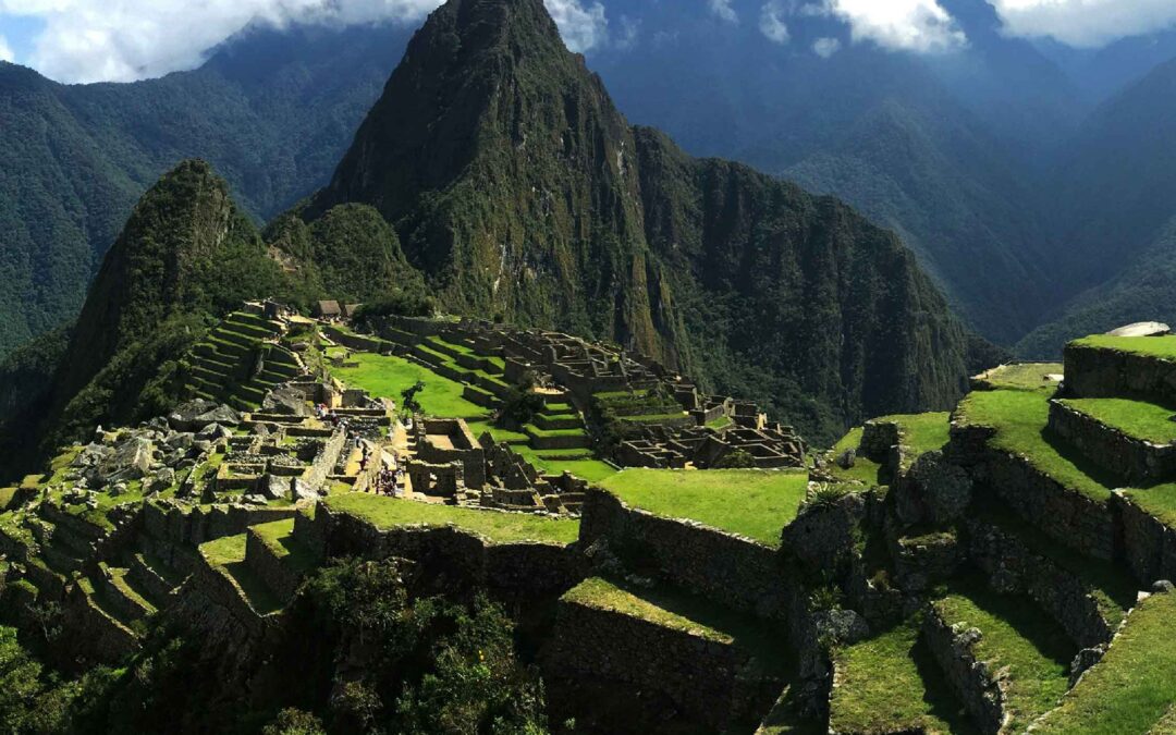 Machu Picchu: Unveiling the Enigma of the Lost City of the Incas